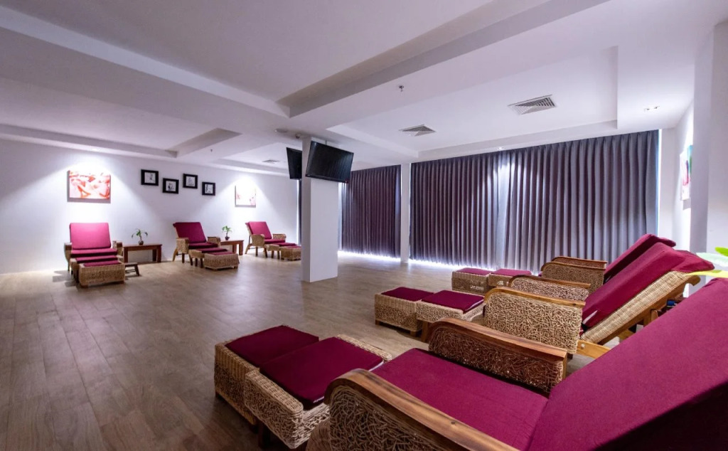 Pacific Hotel & Spa