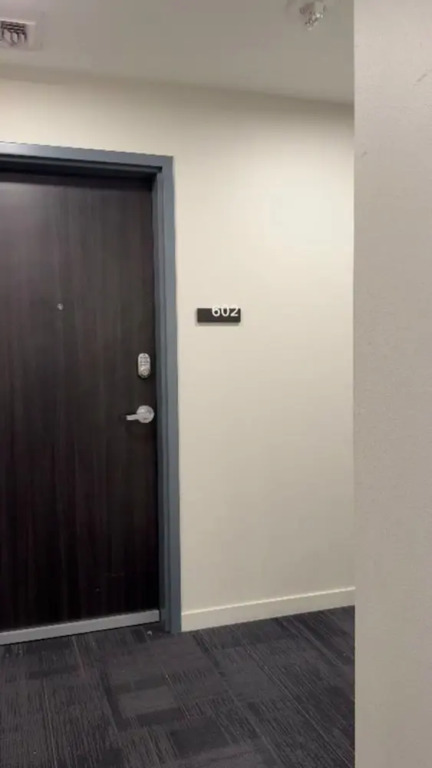 Gated Parking DT 2BR w City View Gym Access