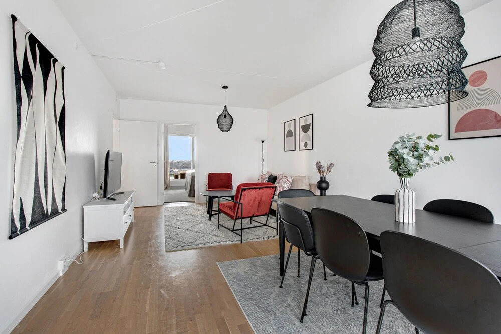 Sanders Arena - Cute 3-bdr Apt Close to Metro