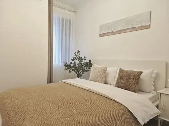 Beihai Yintan Lecheng Meiyu Seascape Apartment Hotel (Yintan Branch)