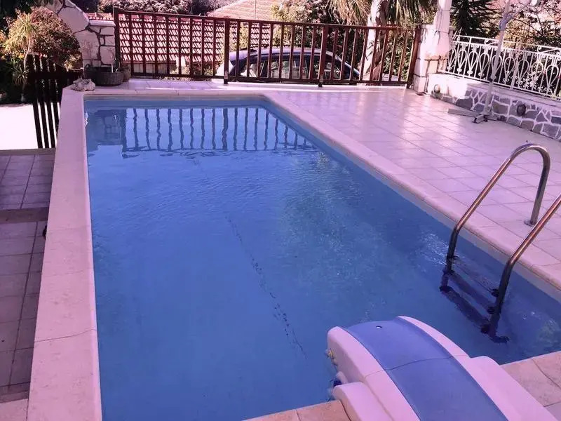 Oasis Complex