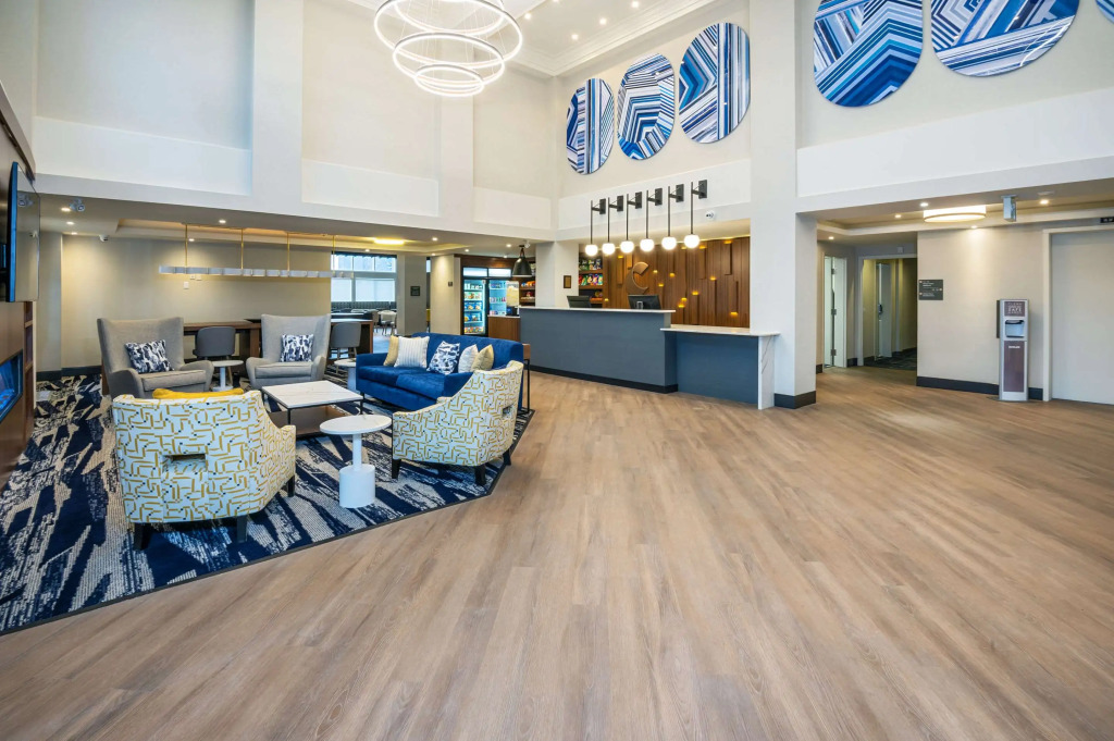 Comfort Inn & Suites