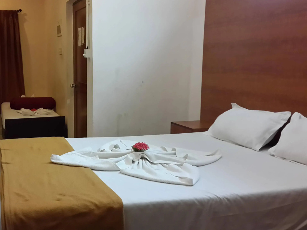 Maizons Lakeview Resort