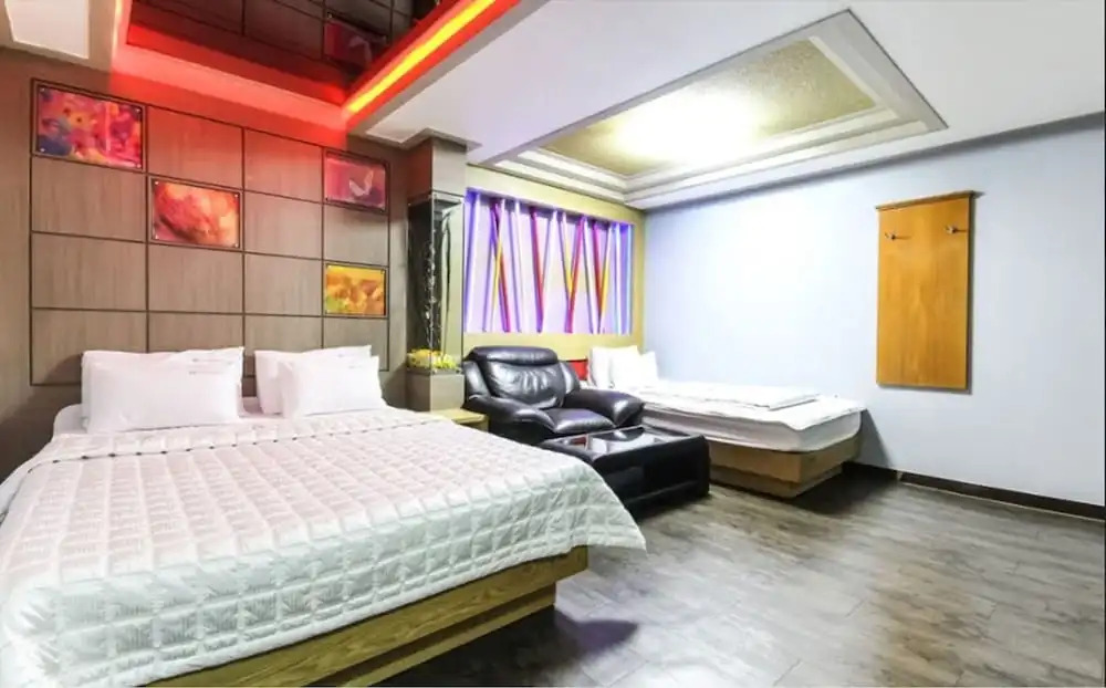 Noblesse Motel