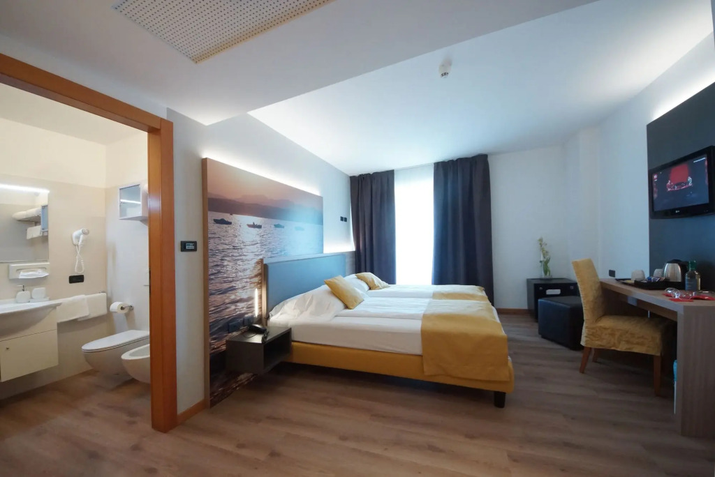 Ambassador Suite Hotel