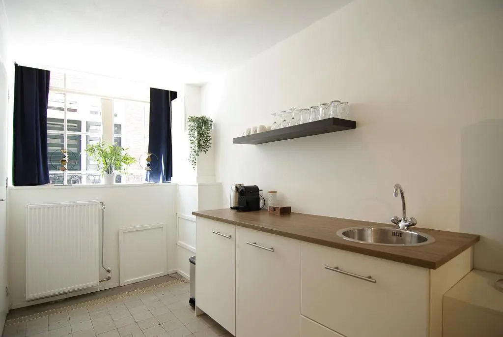 Cosy apartment right in the city center with AIRCO