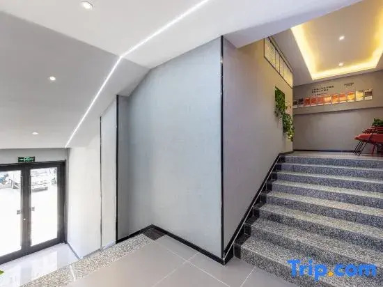 Shankee Hotel (Chengguan District Wanda Plaza)