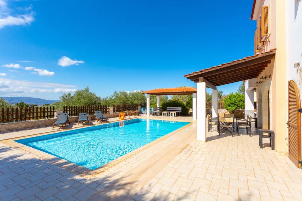 Villa Eva Large Private Pool AC WiFi