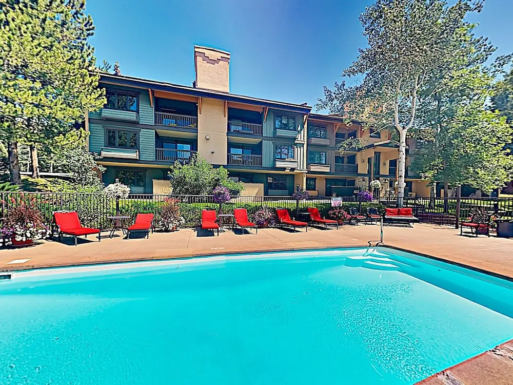 2315 Apres Ski Way #120 Condo by RedAwning