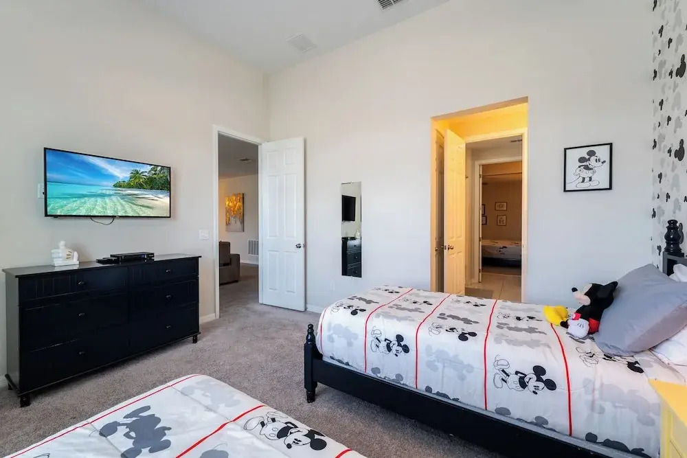 Stunning Sunsets & Private Pool 7BD