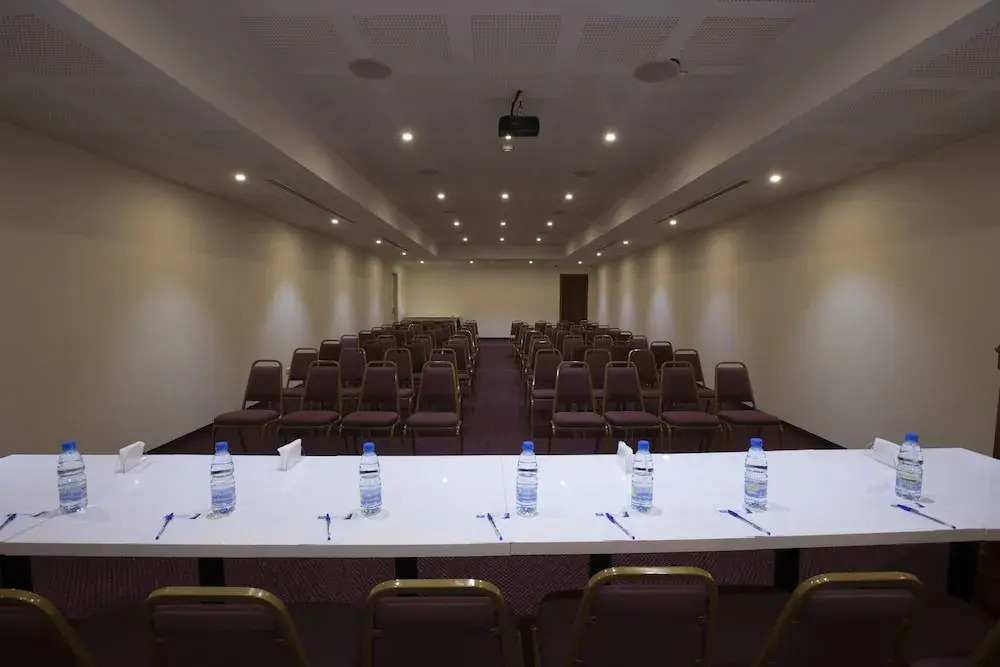 El Sheikh Suites Hotel