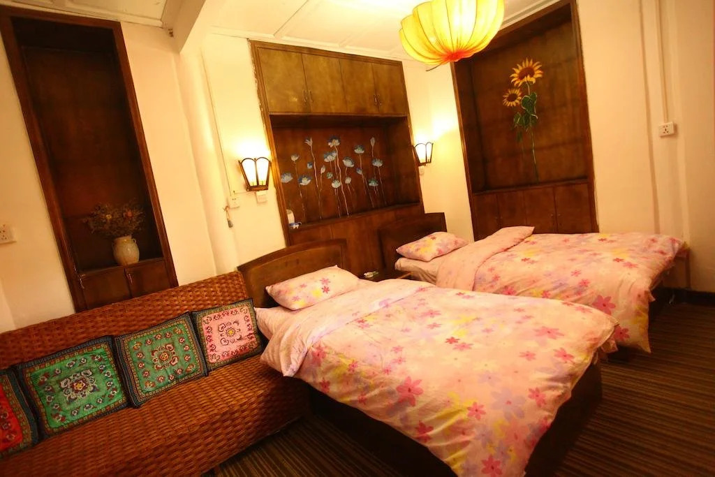 Nanianhuakai Inn