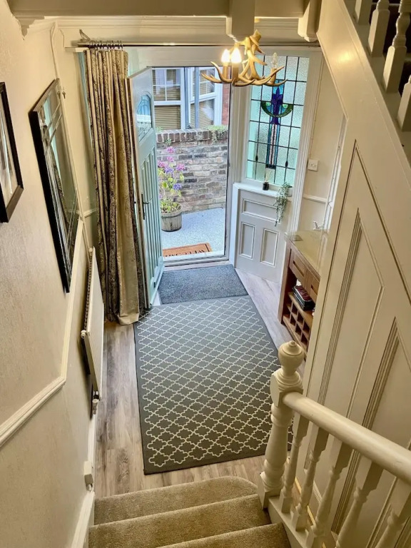 Seaside-scarborough-wifi-parking-petsok-sleeps-7/8