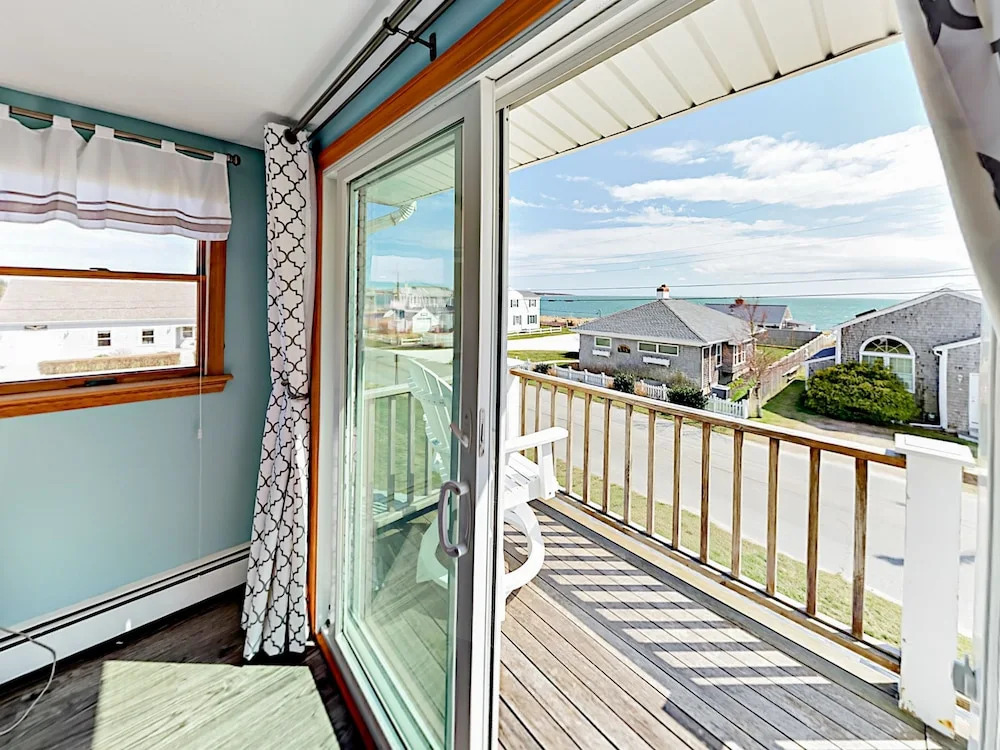 Charming Ocean View Beach House 4 Bedroom Home