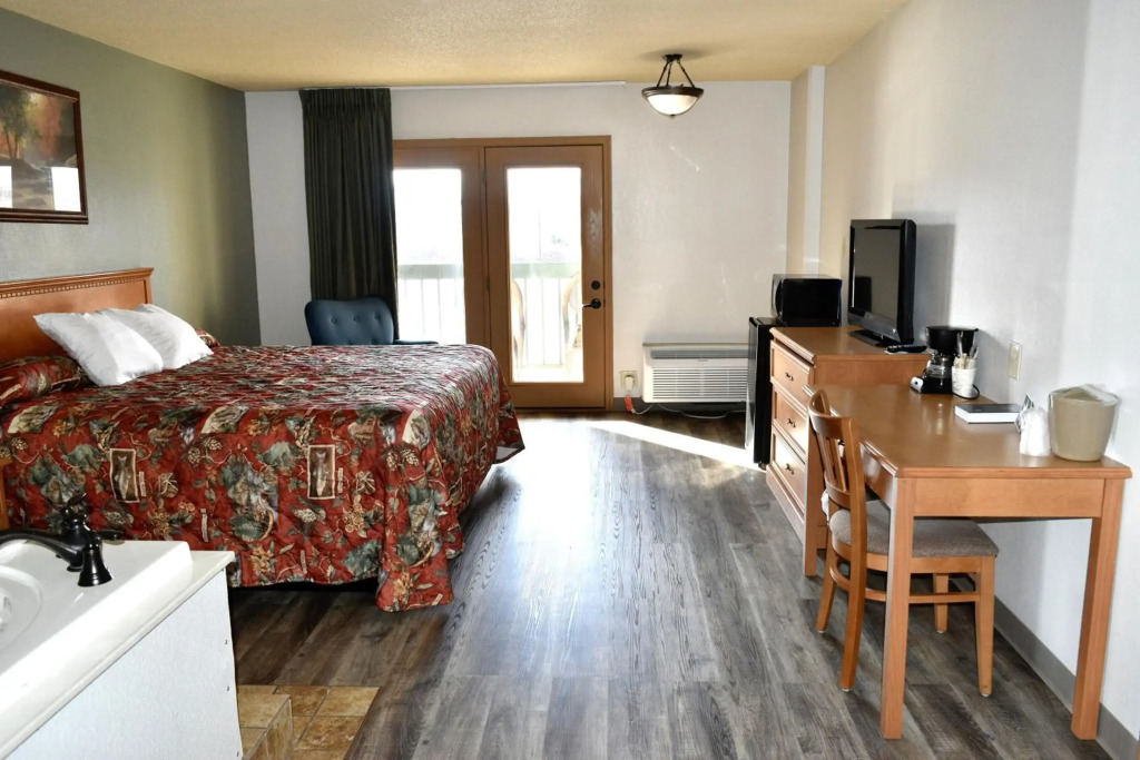 Grand Smokies Resort Lodge Pigeon Forge