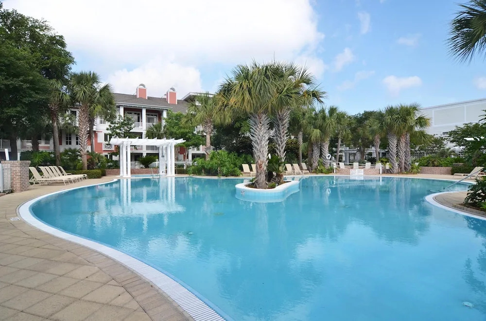 Market Street Inn 248- Beauty by the Bay