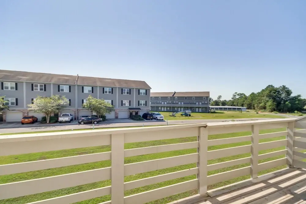 Spacious D'iberville Townhome Near Beach & Casino!