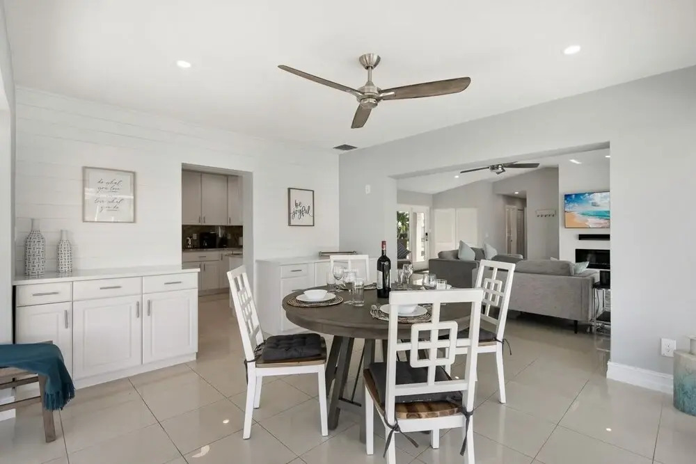 Barcelona Ct. 483, Marco Island Vacation Rental 5 Bedroom Home by Redawning