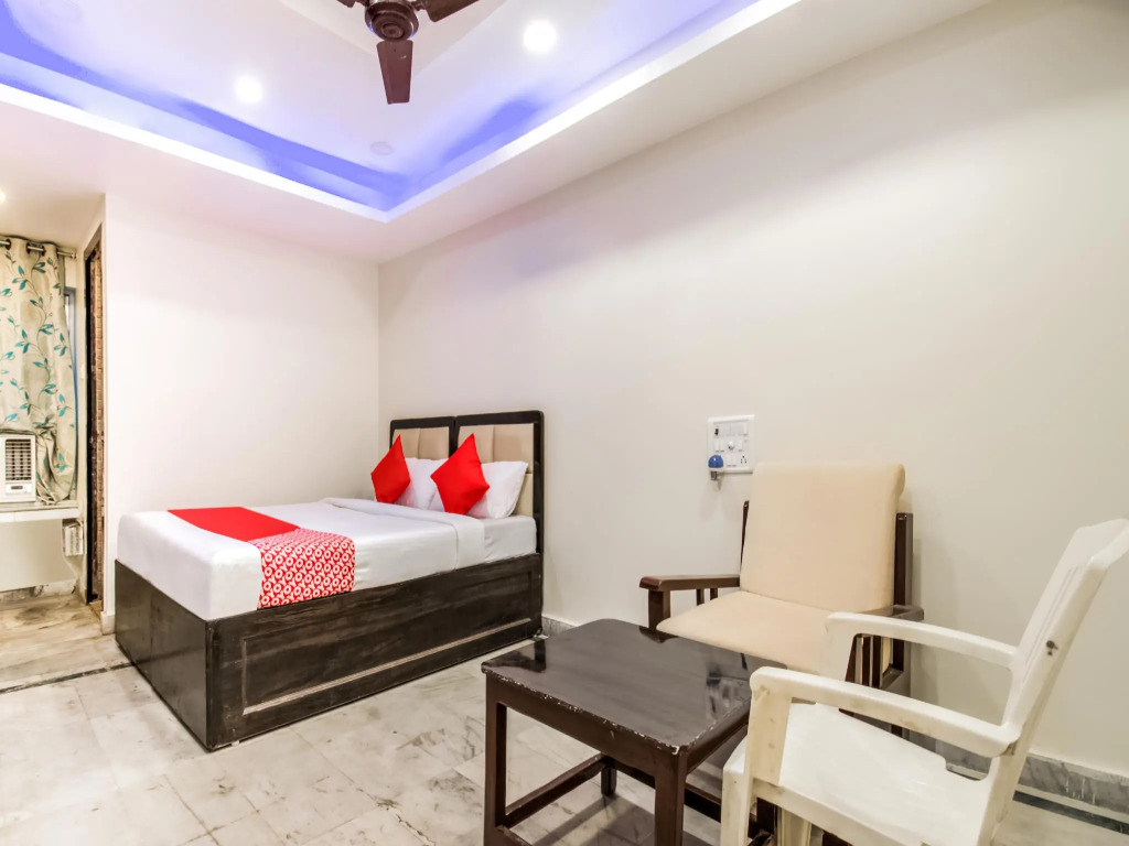 OYO PAT073 Hotel Surya Vihar