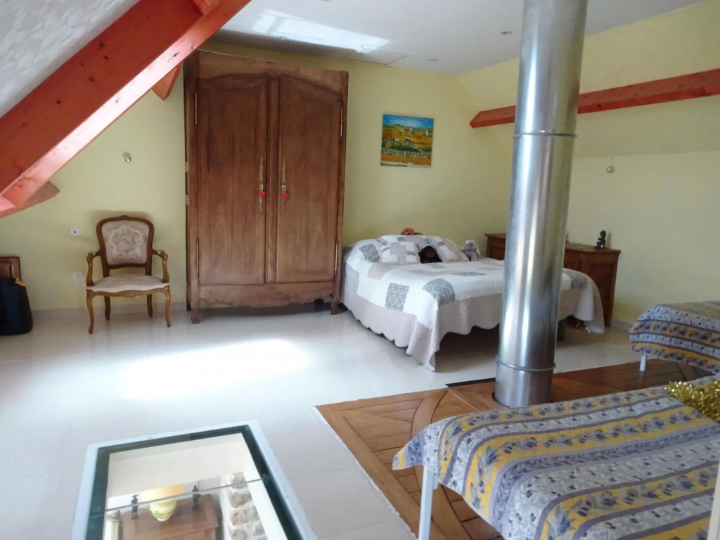 Beautiful Norman House With Outbuilding Located in the bay of Mont St Michel