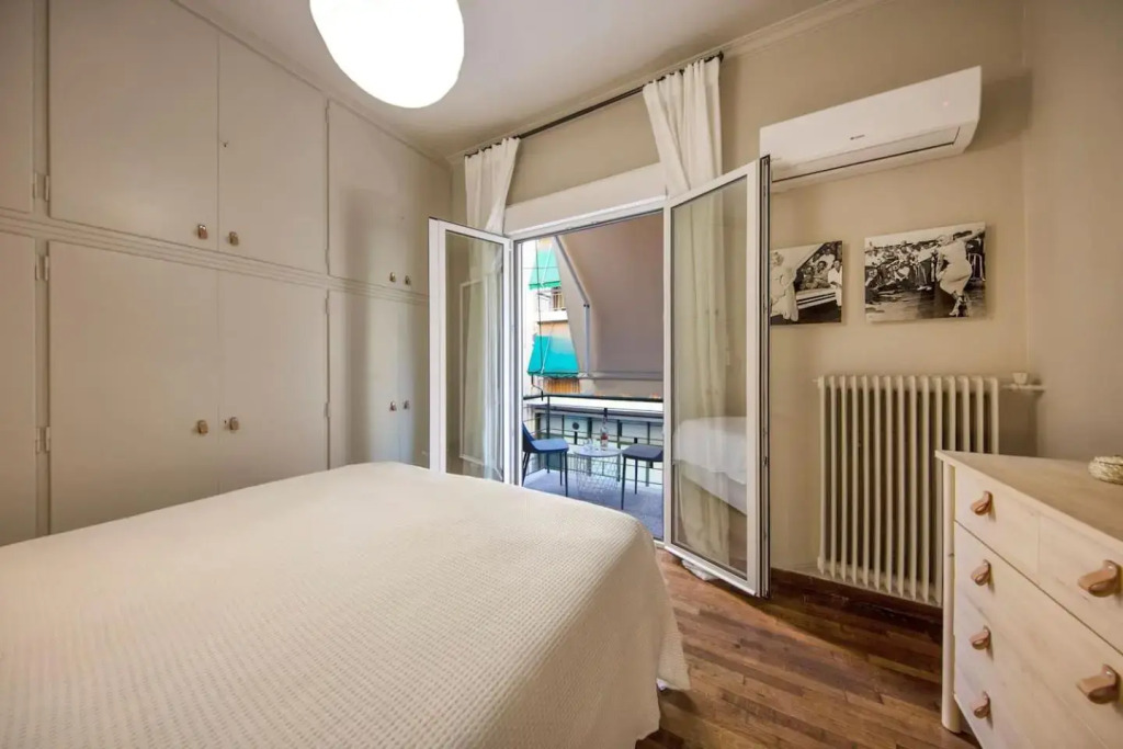 Brand new Modern Apartment with satellite TV