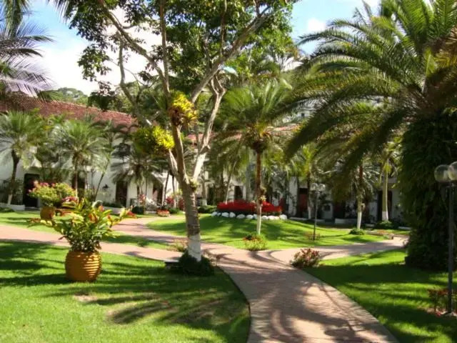 PÉ NA AREIA na Praia das Toninhas, Condomínio Wimbledon, direto na areia, o Melhor da região, completo, 5 estrelas