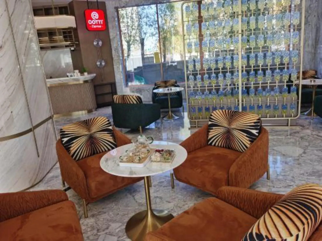 Jinsha Business Hotel