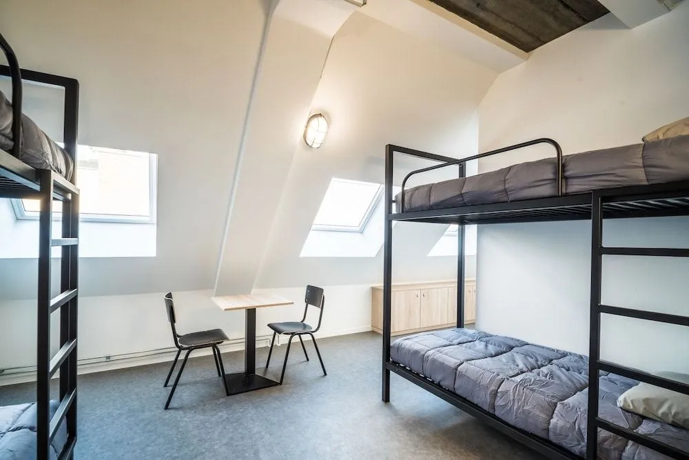 HI HOSTEL CHARLEROI Brussels South Airport