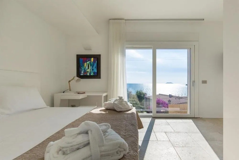 Scissure Sea Suite
