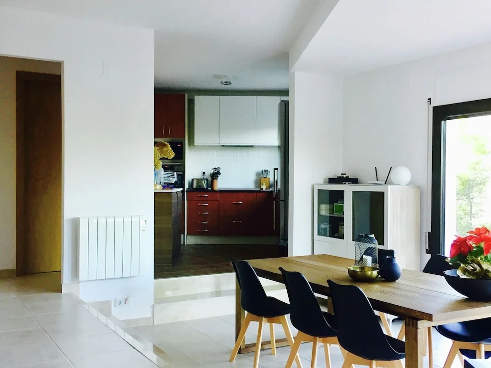Luxurious house with private pool and fantastic view for 6 people in Olivella