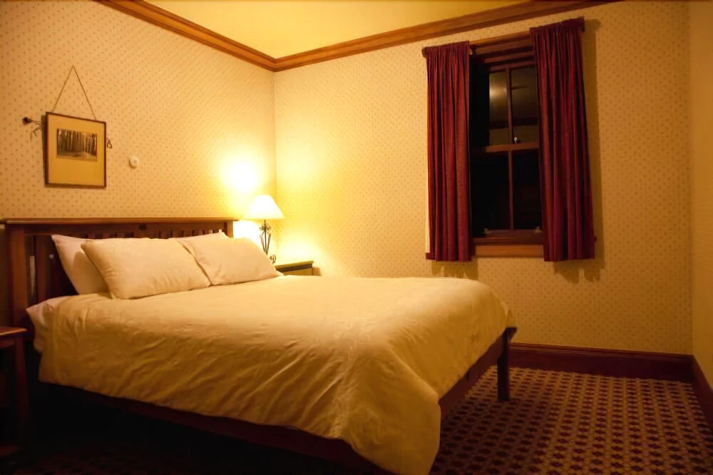 The Danseys Pass Hotel