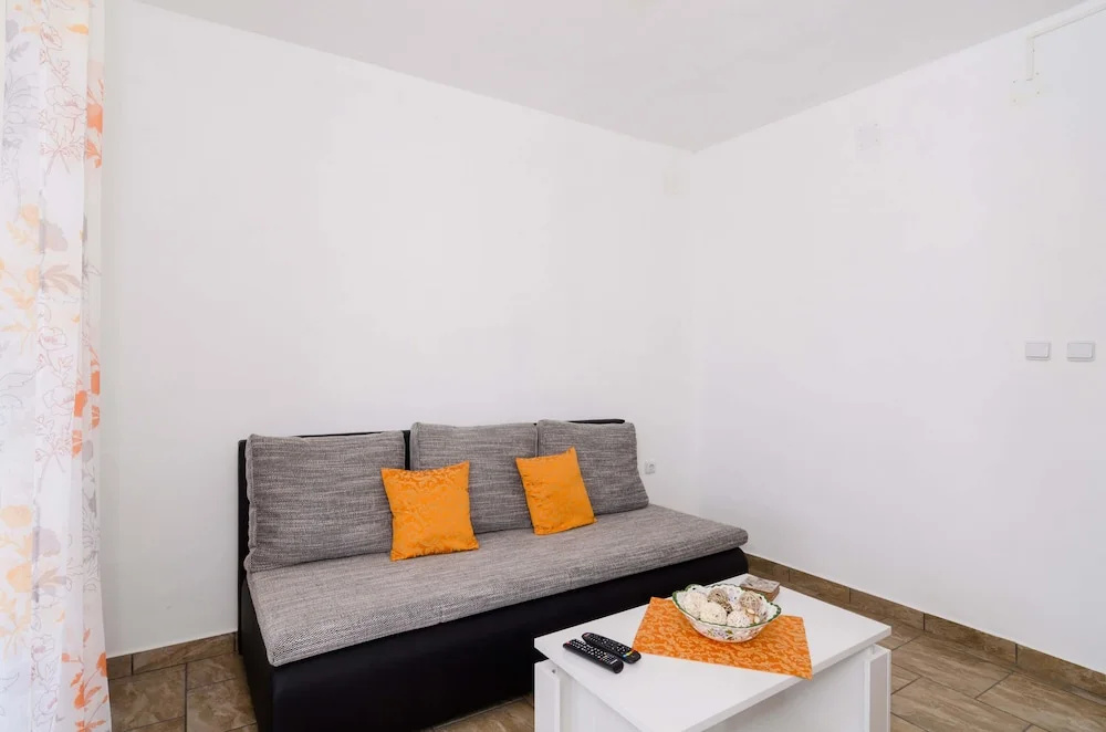 Apartments Leviana
