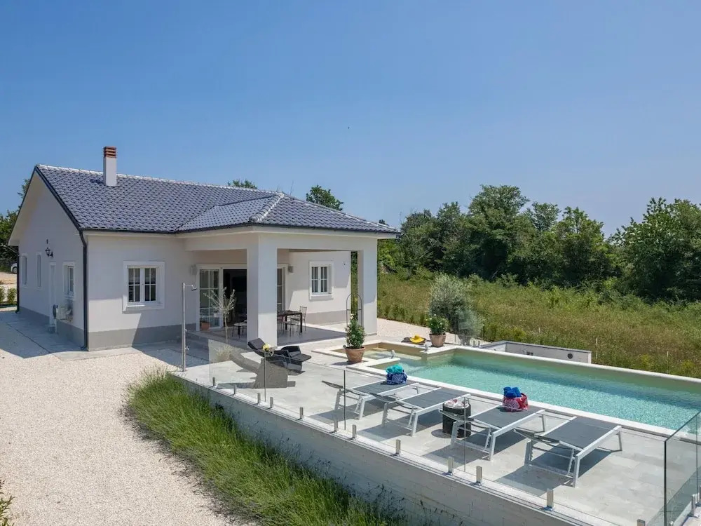 Modern Villa With Swimming Pool and Fenced Garden
