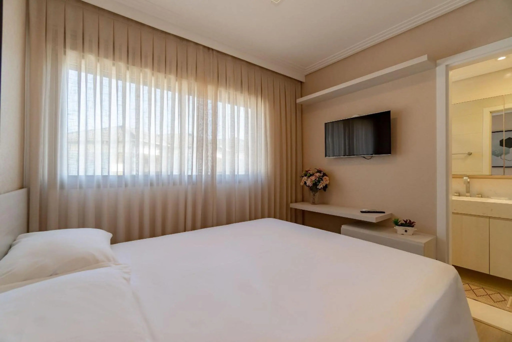Punta Blu Residence, Apartamento Alto Padrão no centro de Bombinhas - 4 dorm