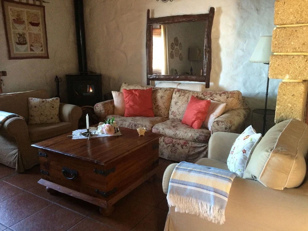 Casa Rural Tajona & Granero