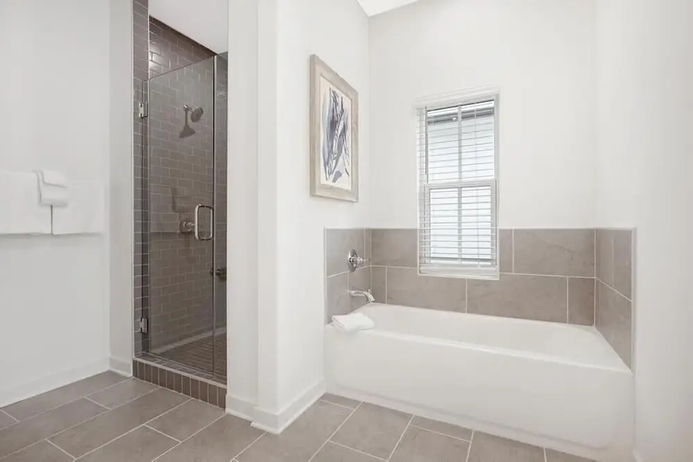 Hidden Gem! 3br/2.5ba Home/pool/near Beach/slps 10