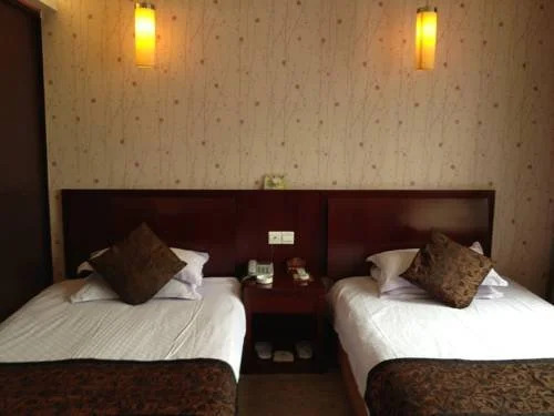 Junhong Business Hotel