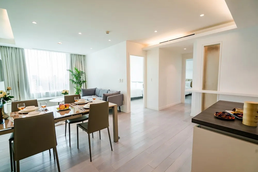 Leman Luxury Suites