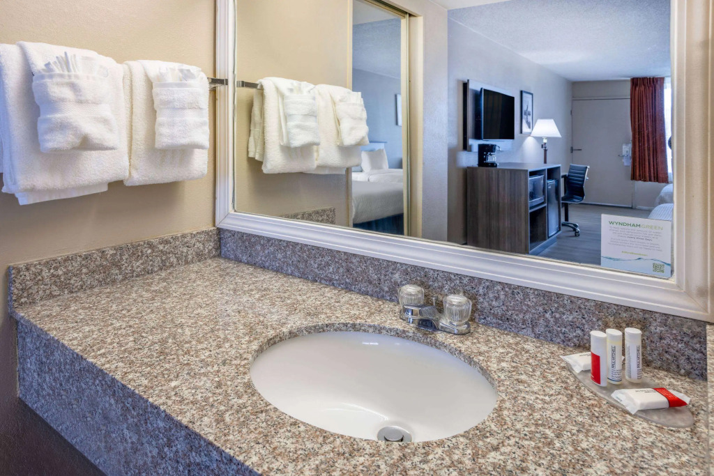 Ramada by Wyndham Rome - Verona
