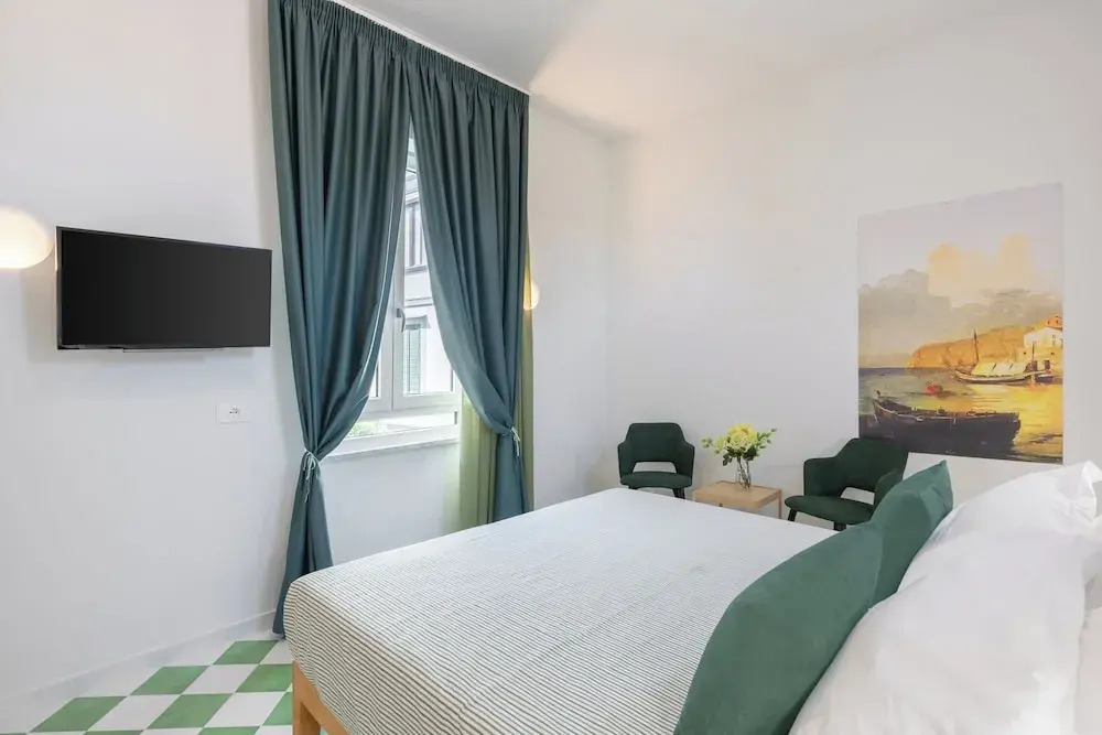 Luxury New Sorrento Home With Terrace - Sleeps 12