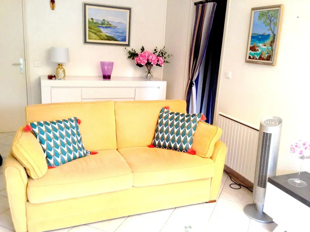 Apartment With one Bedroom in Fréjus, With Wonderful sea View, Balcony and Wifi