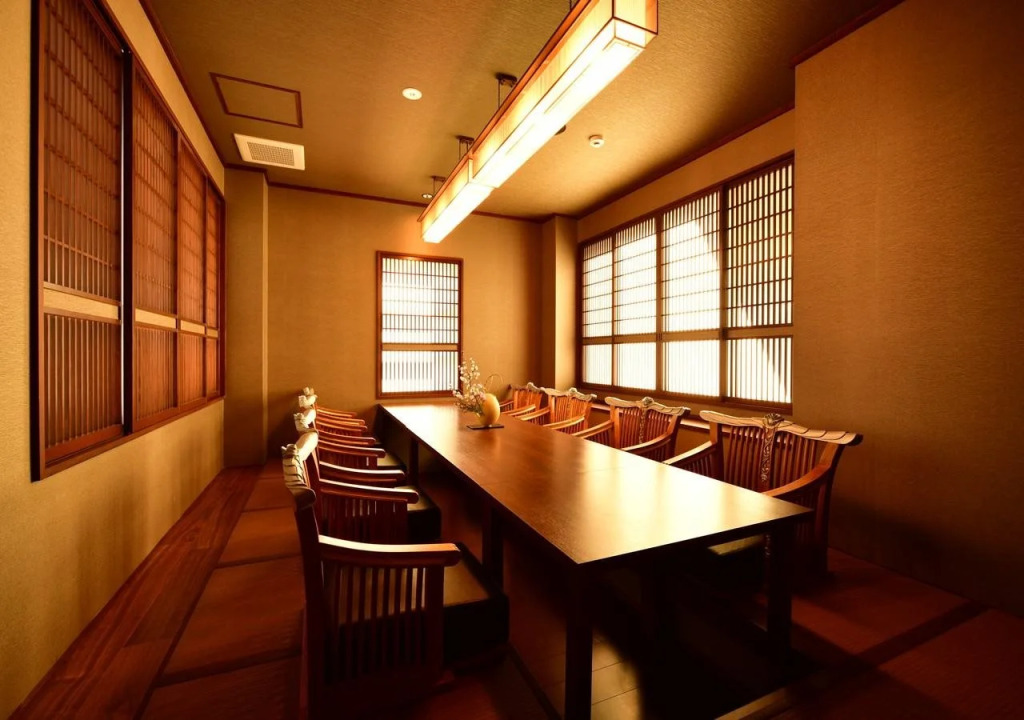 Balinese onsen ryokan Hakone Airu