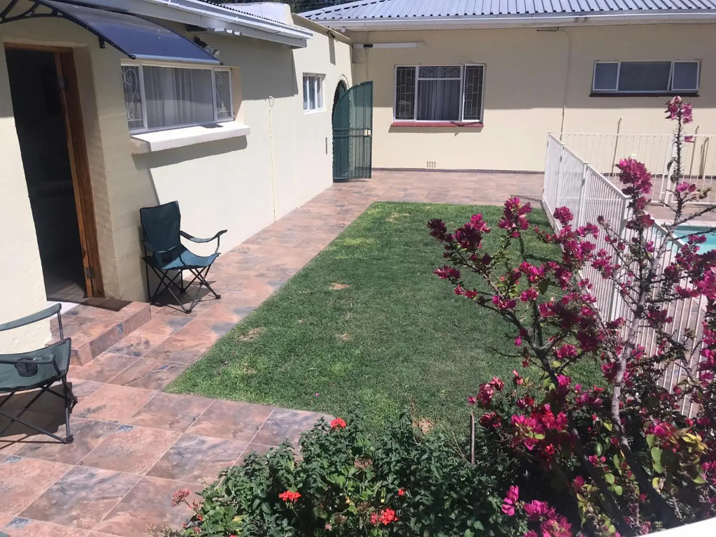Tonis Cottage