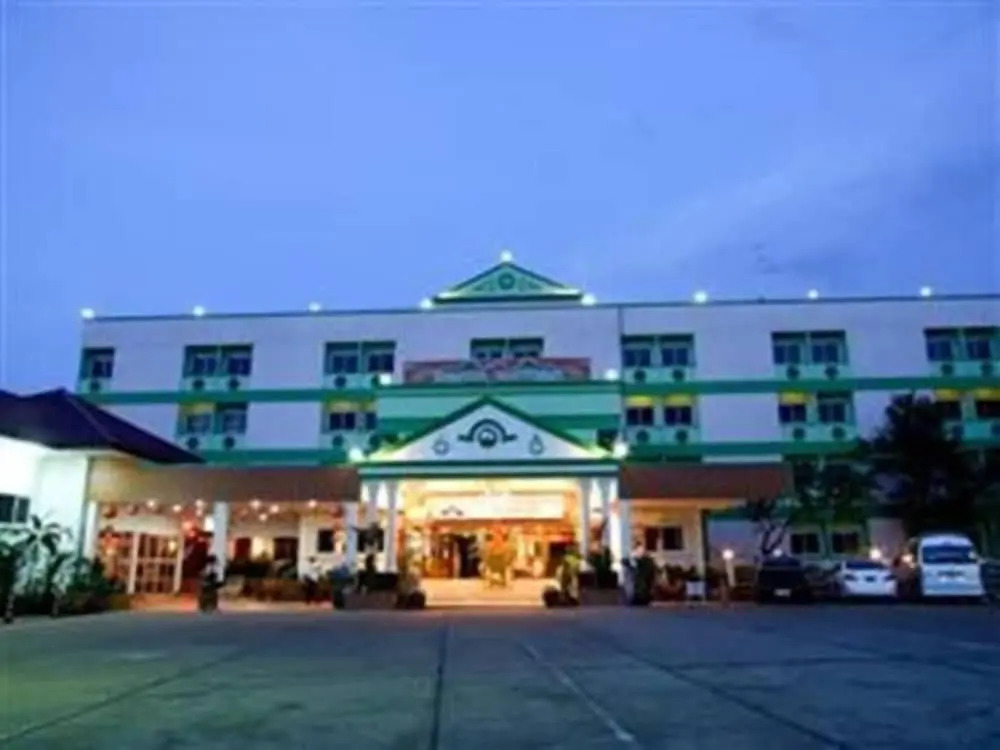 Sakol Grand Palace
