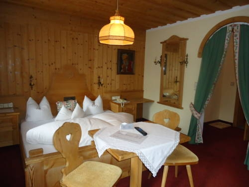 Haus Wildschütz by Hotel Tirolerhof