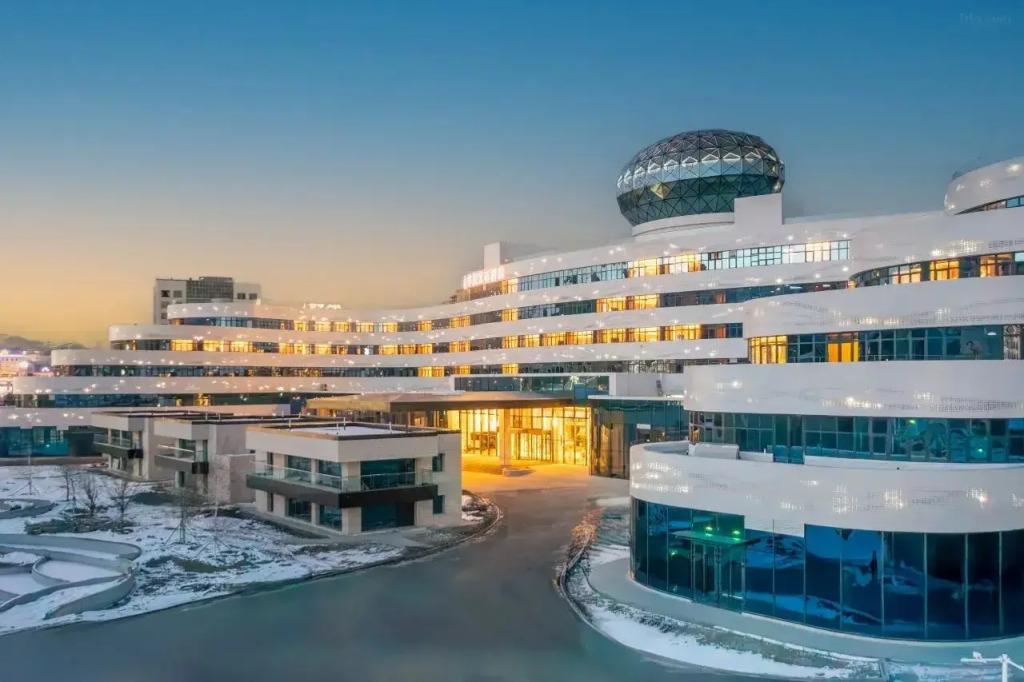 Luxemon Gem Hotel