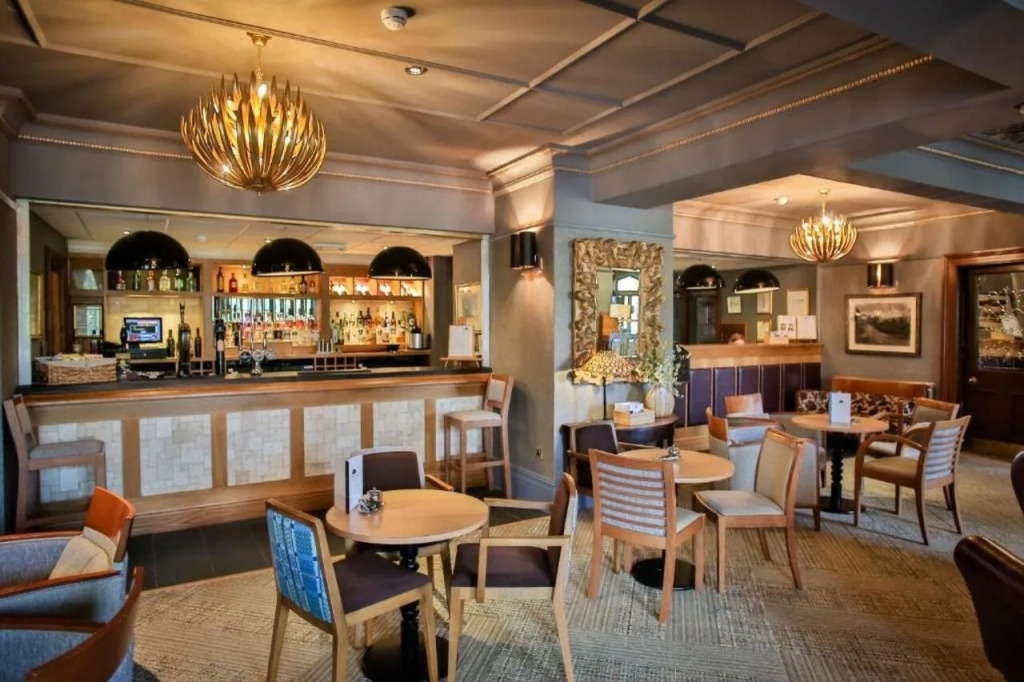 Royal Oak Hotel