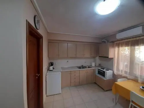 Nikos Studio