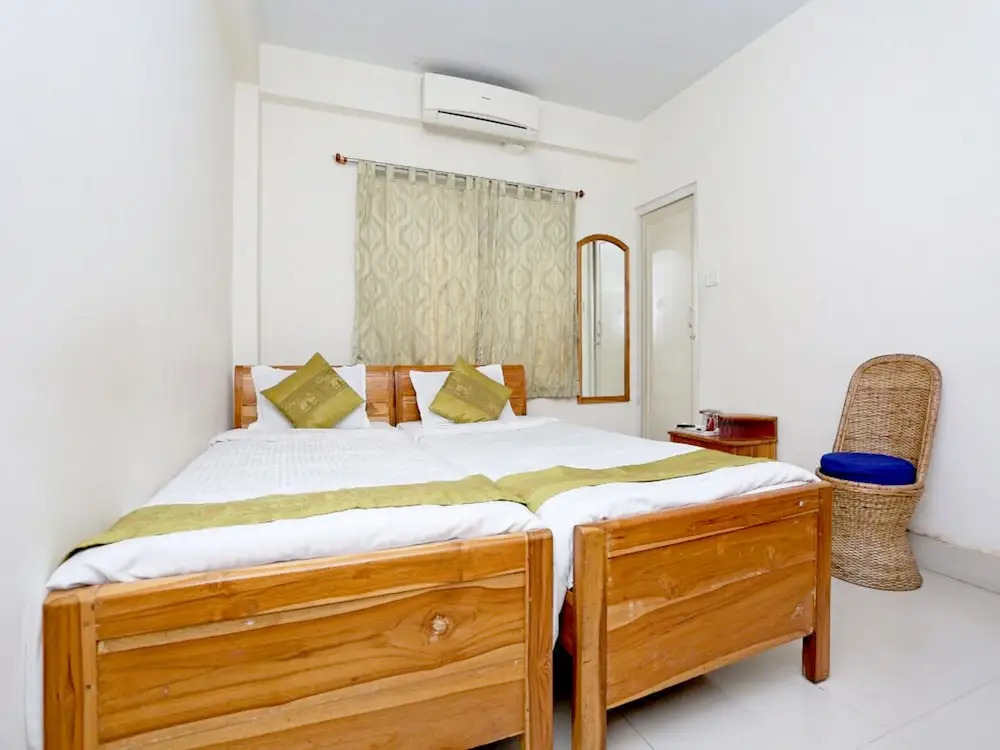 Goroomgo Sabita Guest House Kolkata