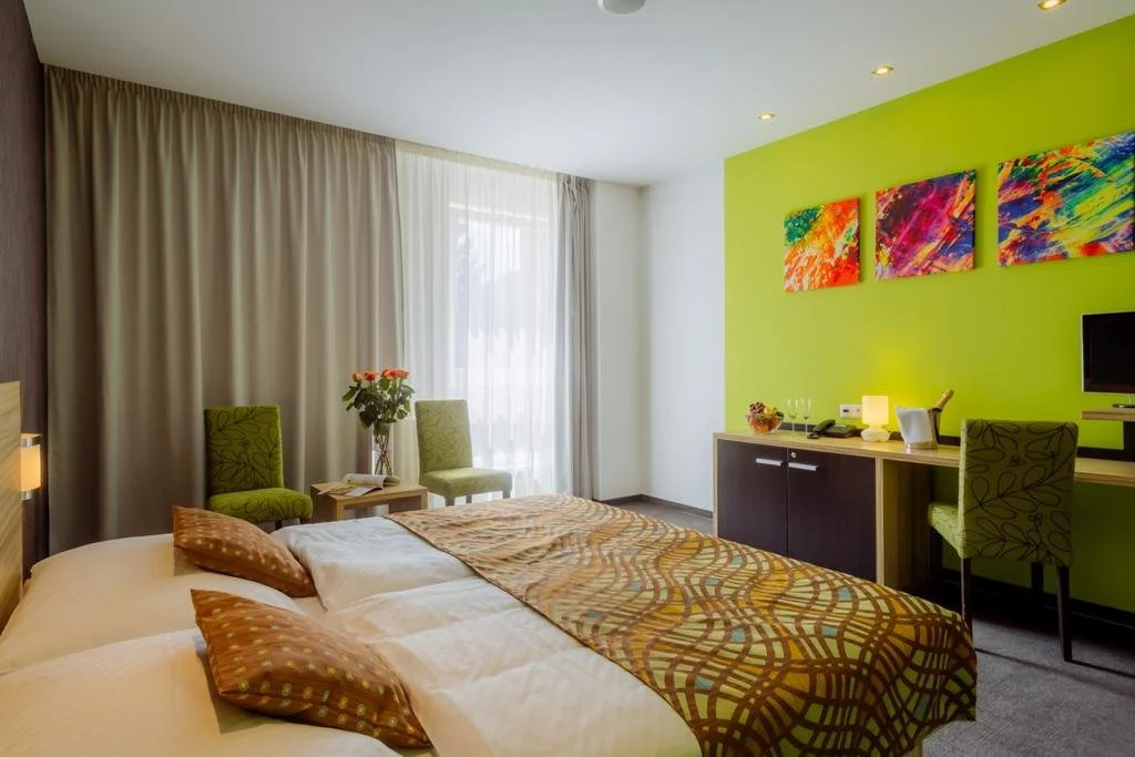 Hotel TENIS